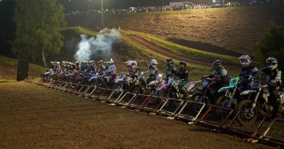 Motocross, Feuerwerk und Renndisco: Flutlicht-Hessencup in Aufenau geht in die achte Runde Flutlicht Motocross am 13. Juni in Aufenau