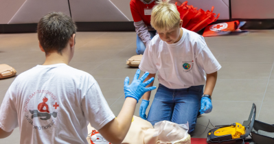 DRK begleitet neuen Wiederbelebungsunterricht in Hessen 