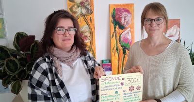 Spendenübergabe an Frauen helfen Frauen e.V.